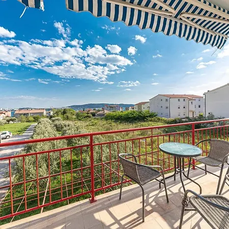 Gorgeous In Kastel Sucurac With Wifi Apartamento