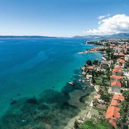 Gorgeous In Kastel Sucurac With Wifi Apartamento